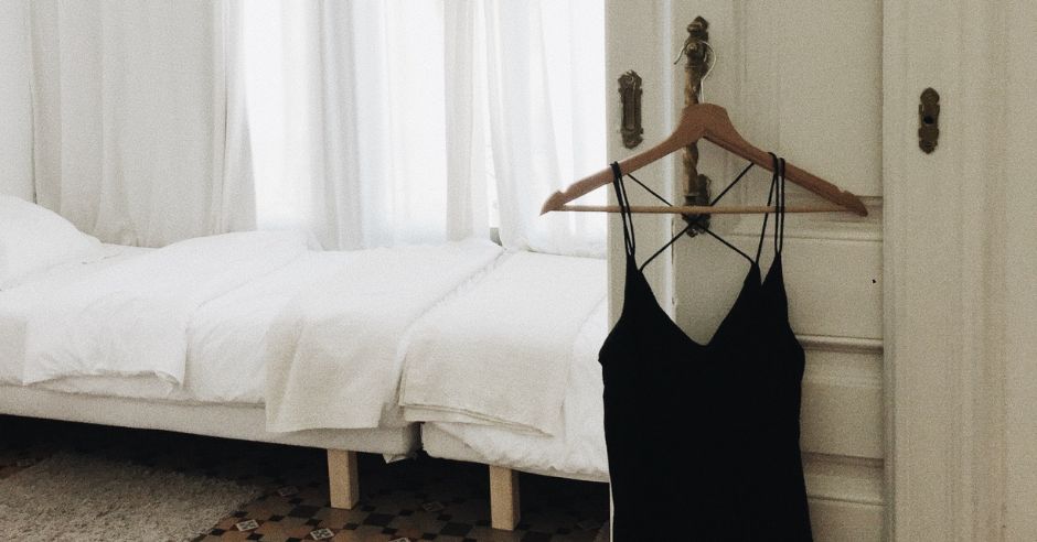 Kapsulový šatník – buďte trendy a ušetrite za oblečenie