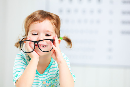 Okuliare alebo kontaktné šošovky pre deti | Vašekupóny.sk