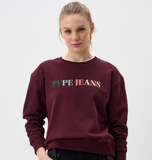 žena v mikine z e-shopu Ermaan