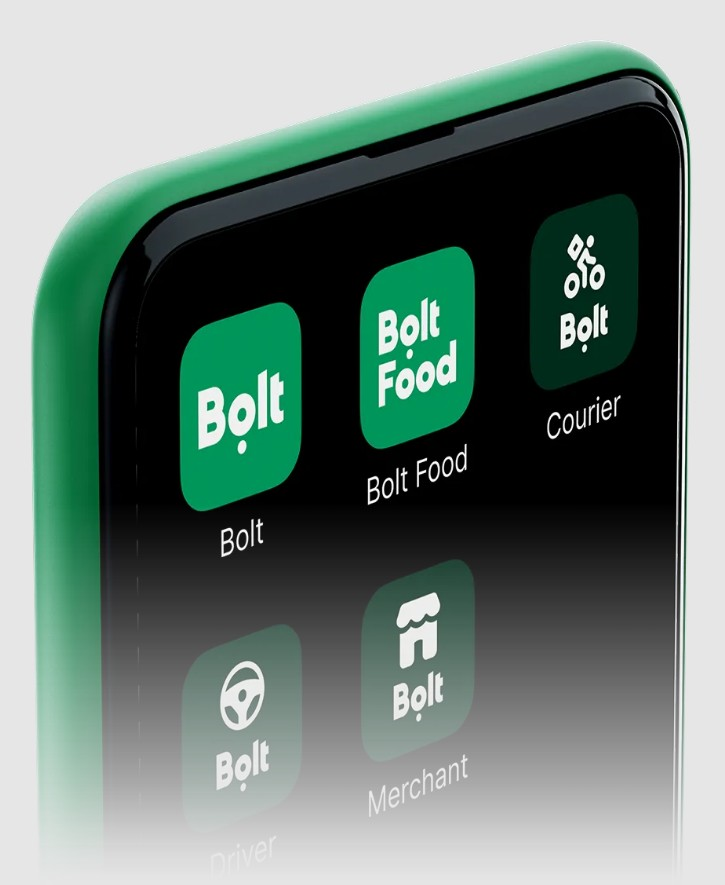 Iphone v zelenej farbe s aplikáciami od Boltu na ploche