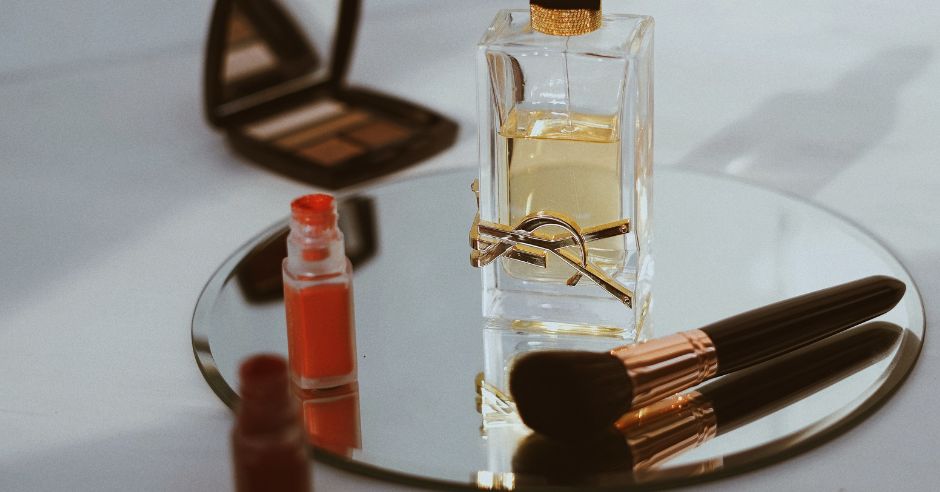 parfum-ruz-stetec-na-make-up